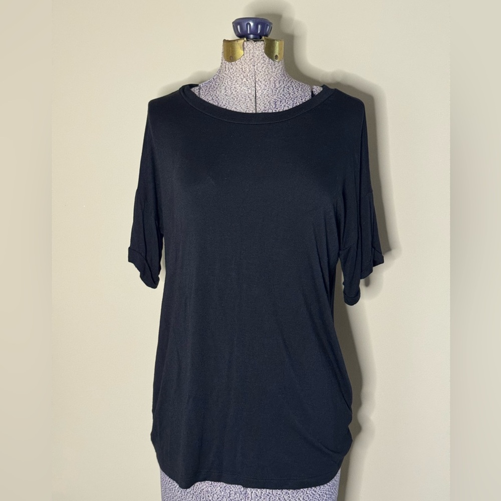 Elegant Black Short Sleeve Women's Tee